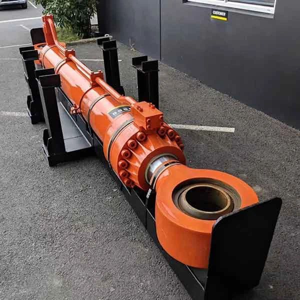 Kraftig hydraulisk cylinder